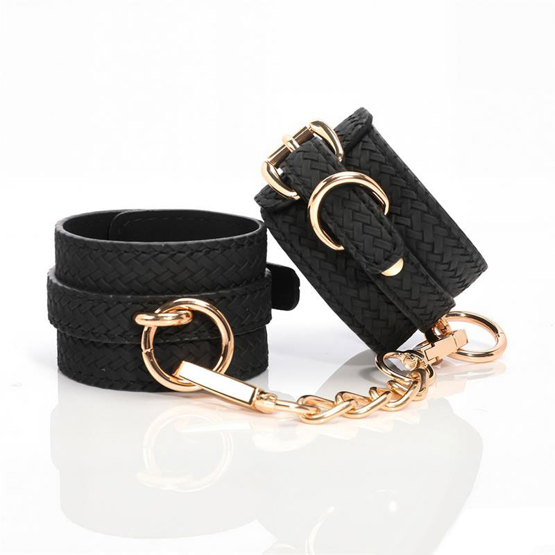 cuffss1.jpg